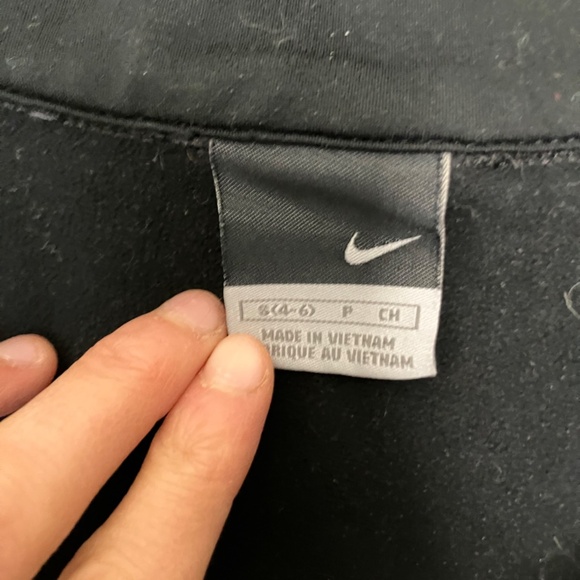 Nike Women's Dri-Fit 1/4 Zip - Picture 2 of 4